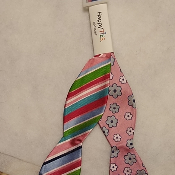 Happy Ties reversible bow tie - Picture 2 of 3